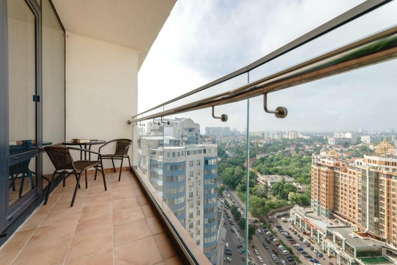 Arcadia Stylish Apartment Big Terrace! Odessa Eksteriør bilde